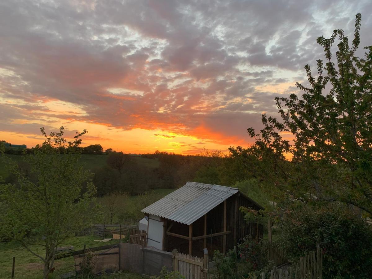 Gite Mimosa Saint-Florent-des-Bois Exteriér fotografie